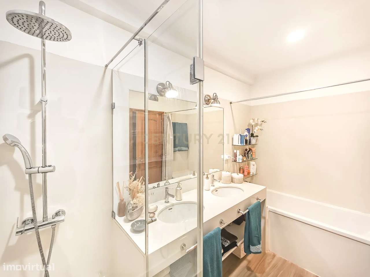 T3 Renovado | Abóboda| Espaço, Conforto e 2 Casas de Banho para a sua-22