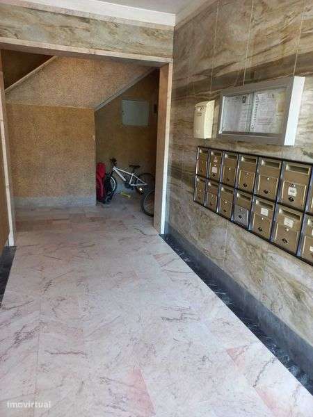 Apartamento T2 para Venda em Sacavém - Grande imagem: 3/12