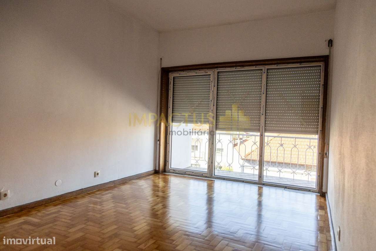 Apartamento T2+1 em Padrão da Légua-12