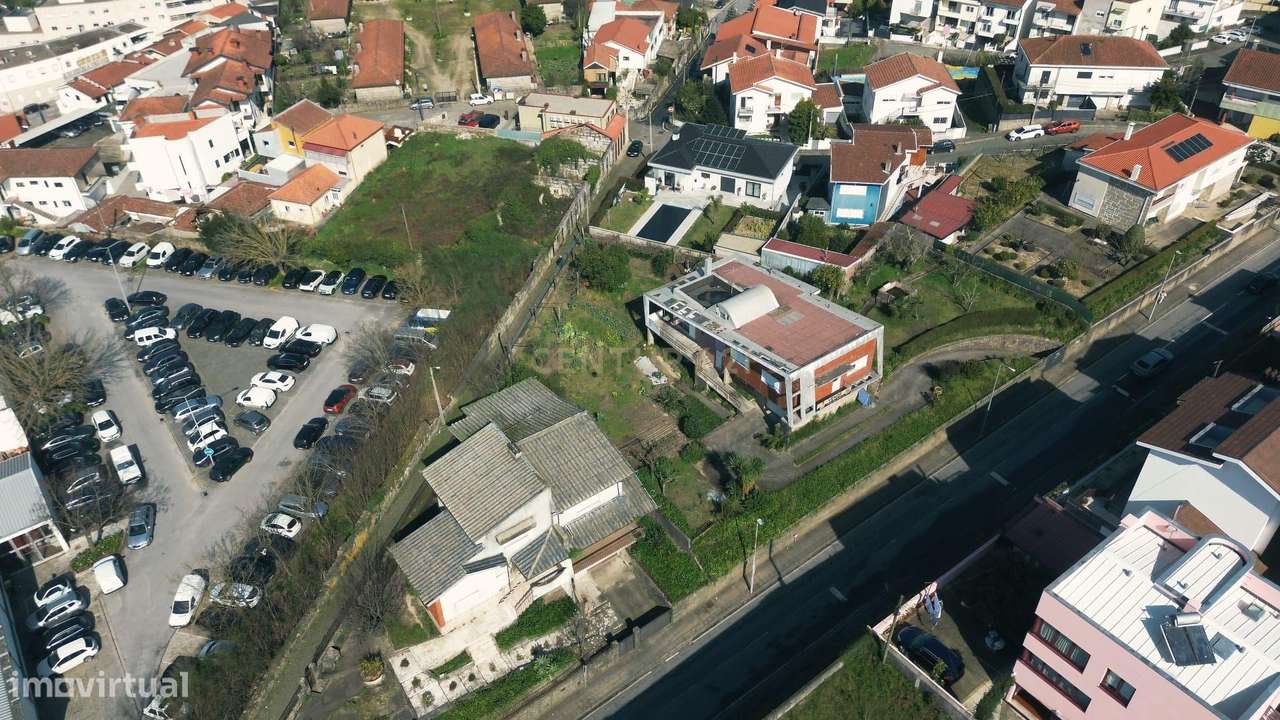 ✨ Oportunidade Única no Centro de Penafiel ✨-13