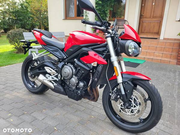 Triumph Street Triple - 8