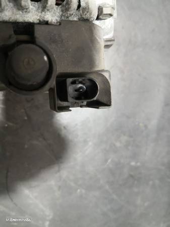 Alternador Mercedes-Benz B-Class (W245) - 3