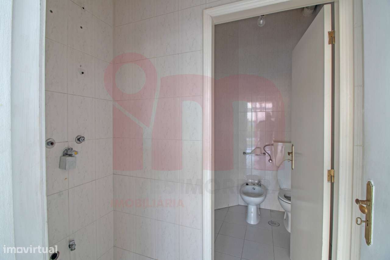 Loja  Venda em Negrelos (São Tomé),Santo Tirso-4