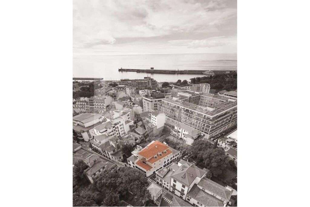 Funchal II: Onde o Património Encontra a Elegância Contemporânea - Apa - Grande imagem: 4/15