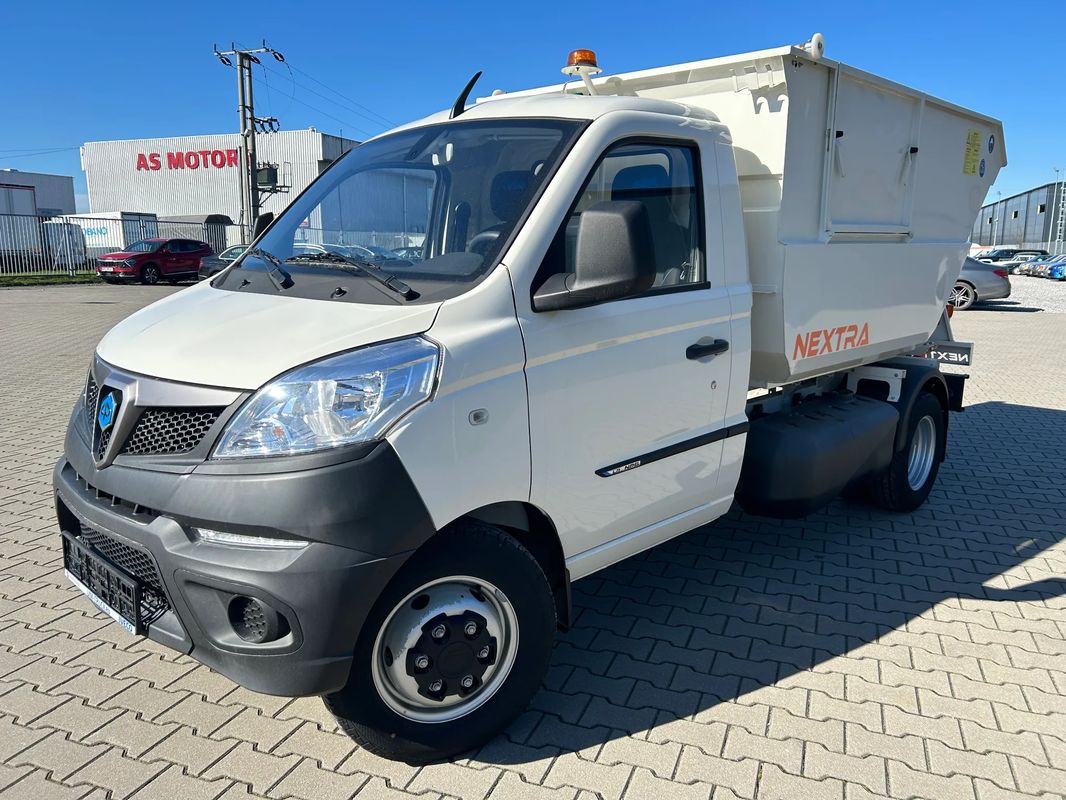 Piaggio Porter NP6 Piaggio Porter NP6 Śmieciarka LPG bez zgniotu Wyprzedaż Rocznika