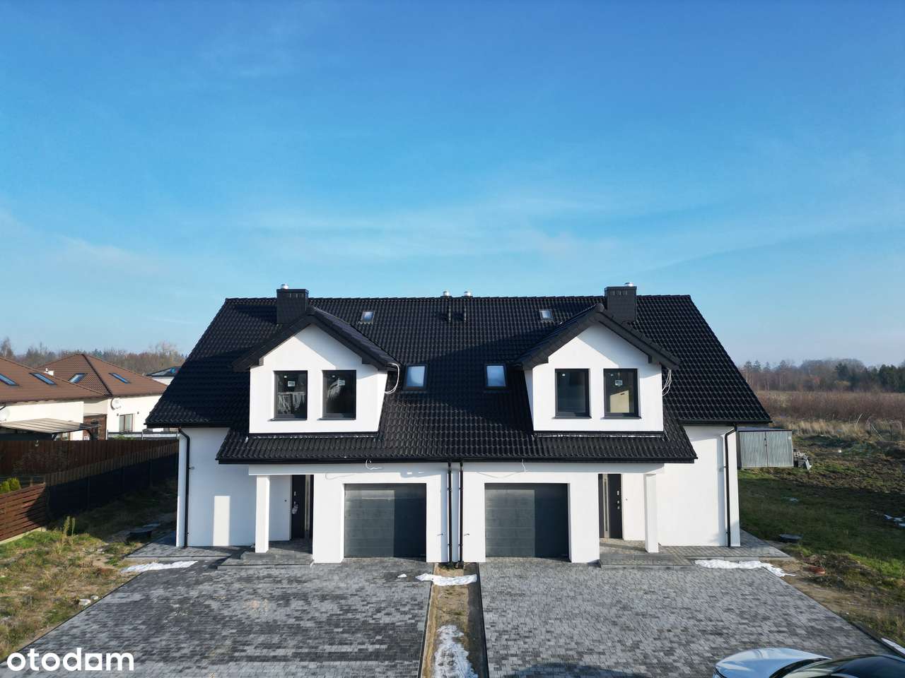 NOWY  dom z garażem - piękna lokalizacja - NOWOŚĆ tylko u Nas ! - Pełny obrazek: 1/9