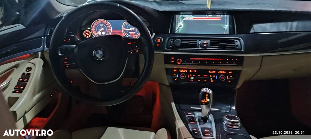 BMW Seria 5 520d xDrive Touring Aut. Modern Line - 29