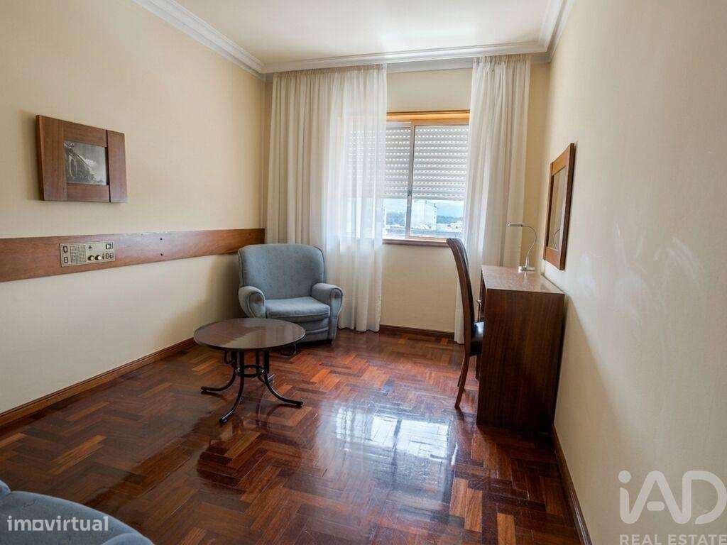 Hotel 3* T36 em Valença, Cristelo Covo e Arão de 2224,00 m2-24
