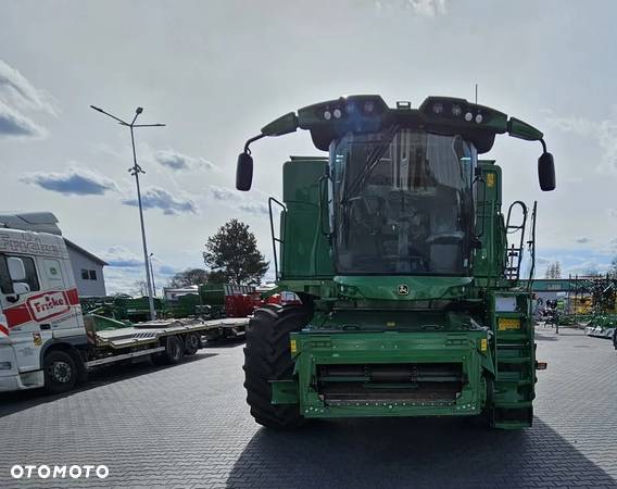 John Deere T670 - 9