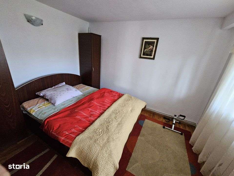 Inchiriere casa spatioasa P+M, str. Cringului - cartier Dumbrava - Imagine principală: 5/10