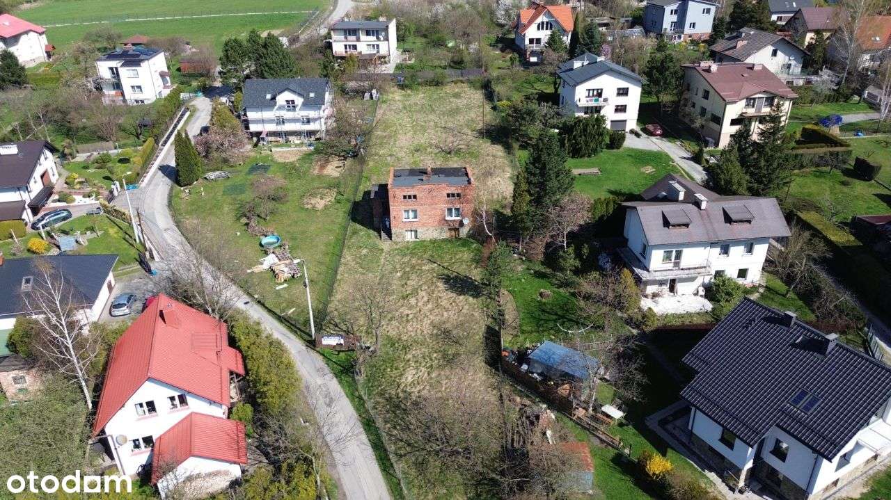 Atrakcyjna działka w Straconce-2