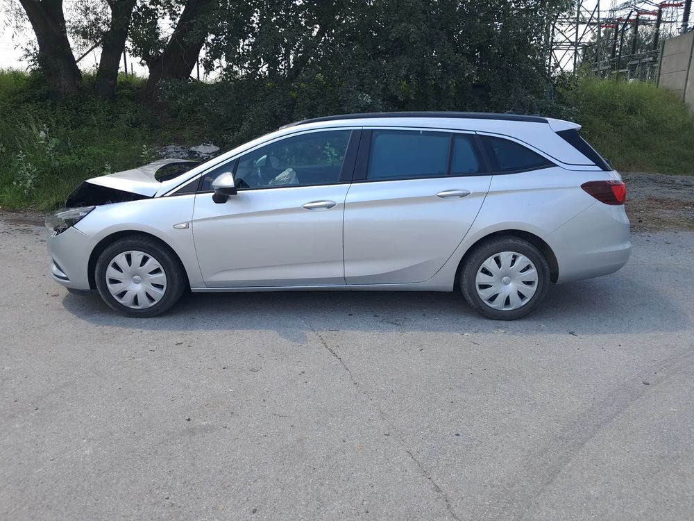 Opel Astra K (2015-2021) 2018