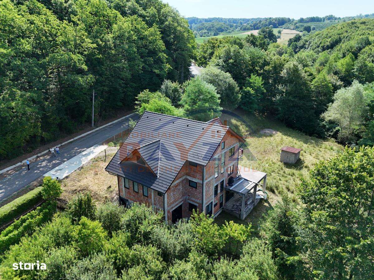 Cărbunari – Cabana la roșu, 390 mp utili, teren 15 ari –  COMISION 0%-2