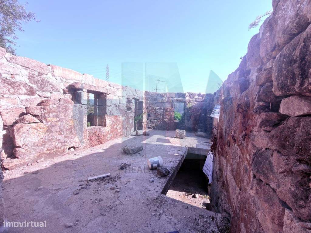 Quinta Histórica com Vista Deslumbrante sobre o Rio Tâmega-16