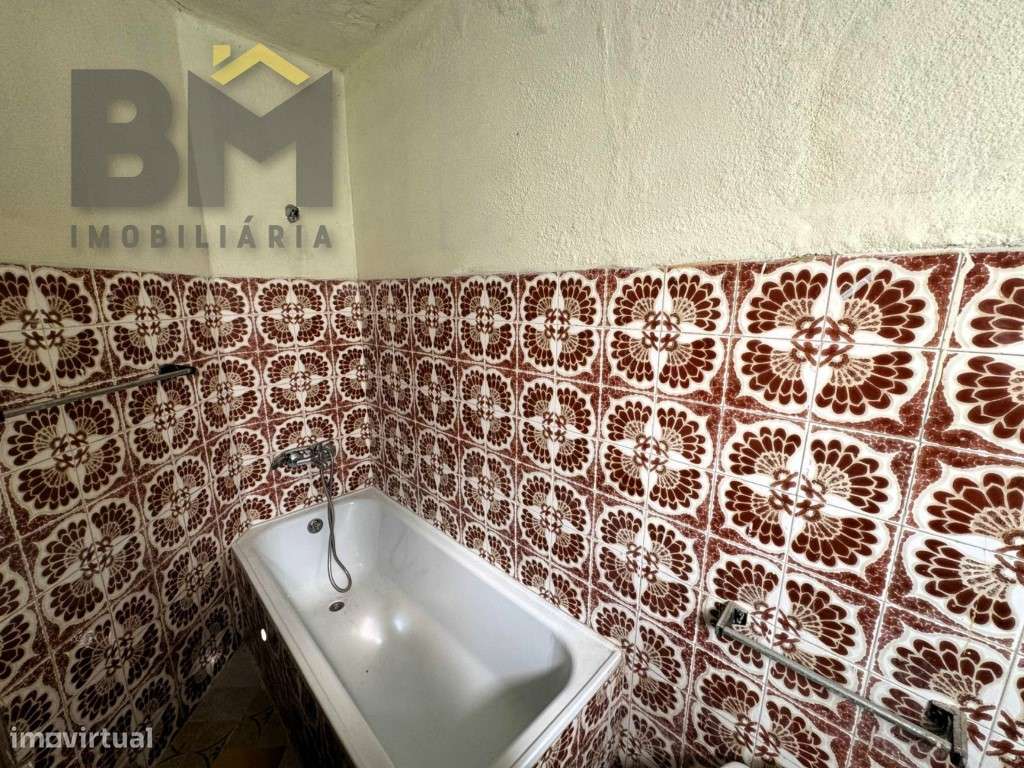 Moradia T2 com terraço para venda em Escalos de Cima!-7