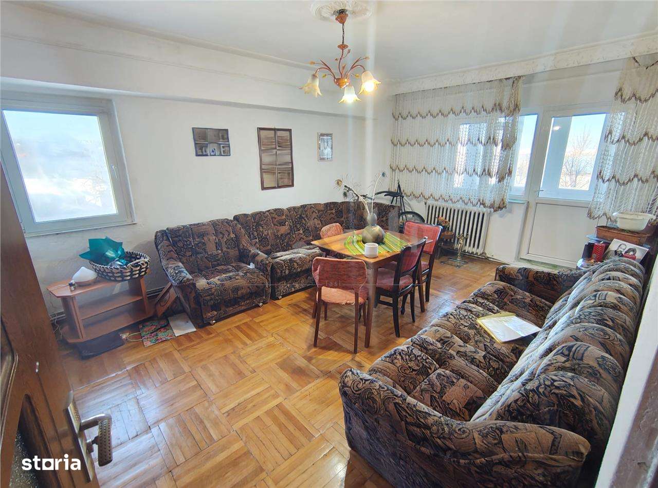 Apartament 4 camere Rond Vechi - Nicolina - Imagine principală: 4/20