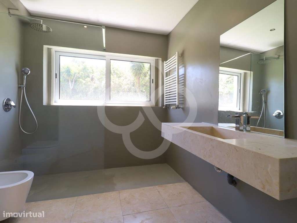 Moradia T6 Isolada no Estoril com piscina e garagem mais espaços ve...-19