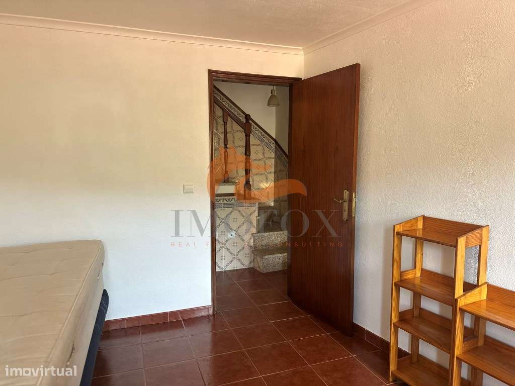 Moradia pronta a habitar localizada na Vila de Avô - Documentação c...-6