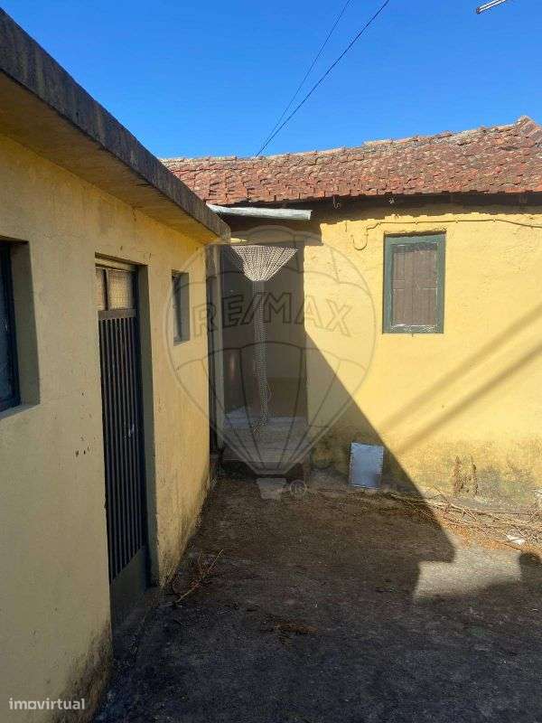 Moradia T1 para venda - Grande imagem: 2/4