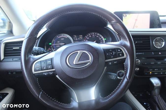 Lexus RX - 11