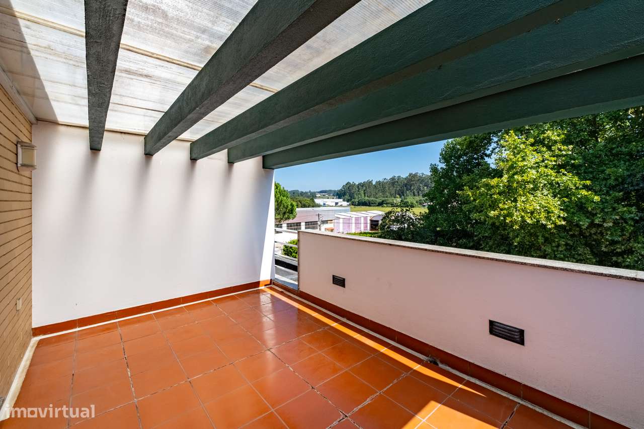 Magnifica Moradia T4 - Aldeamento privado com duas piscinas na Maia-37