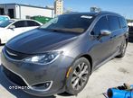 Chrysler Pacifica - 3