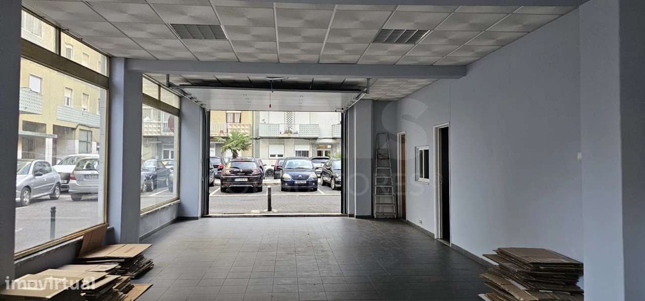 Loja 75m2 c/ 2 frentes Dafundo Central - Grande imagem: 4/16