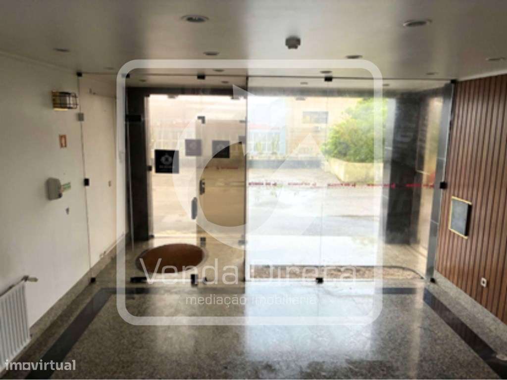 Armazém Industrial com 7.144 m² na Estrada de Alfragide | IMÓVEL DA... - Grande imagem: 5/20