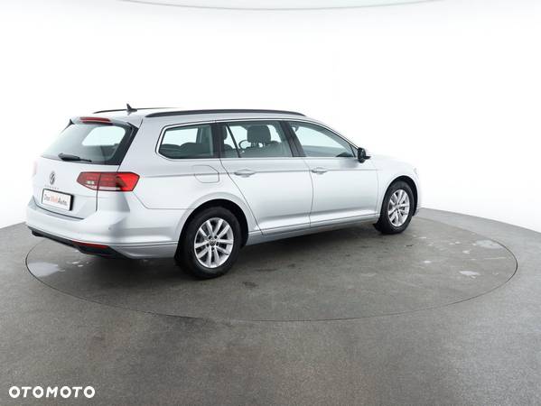 Volkswagen Passat 2.0 TDI EVO Business DSG - 12