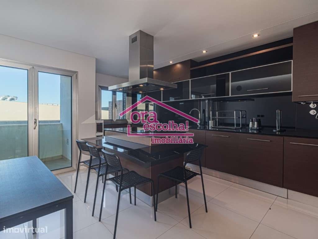 Apartamento T3 de 2009 com 147 m2 acrescidos de 80 m2, Suíte, Terra... - Grande imagem: 5/29