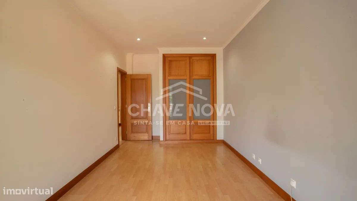 Moradia Geminada V3 c/ Jardim em Rio Meão-11