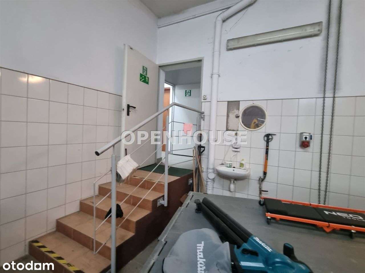 Dom,Biura,Garaże Wys.5m,10 miejsc par.Dział-1700m2-11