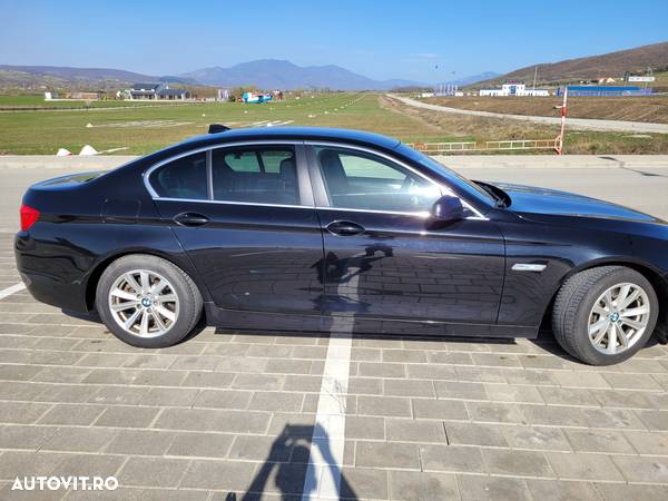 BMW Seria 5 525d Sport-Aut. - 3