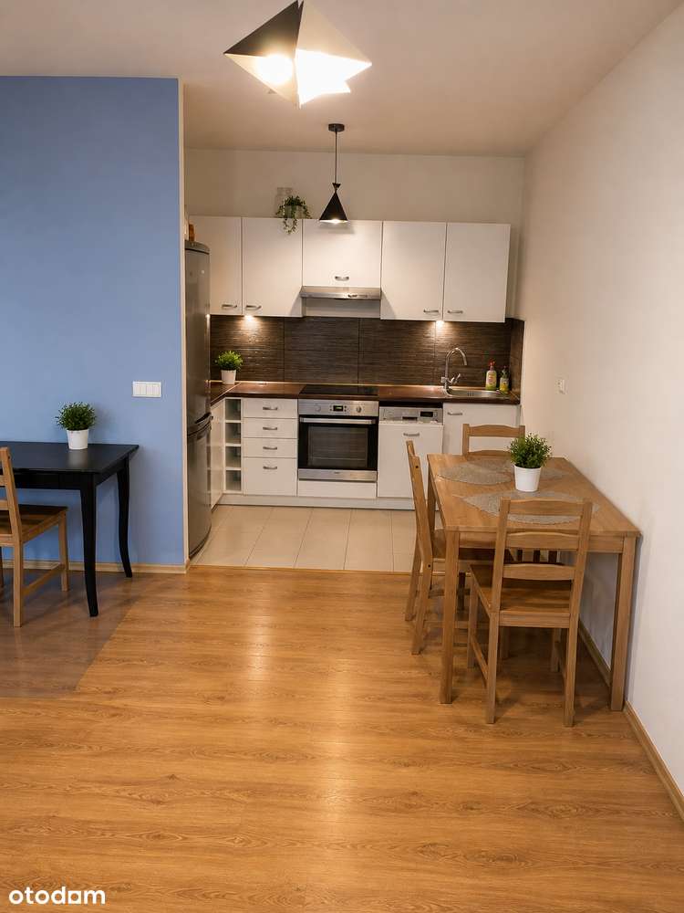 2 pokoje Śliczna|  47 m² | balkon | 5 piętro (winda)