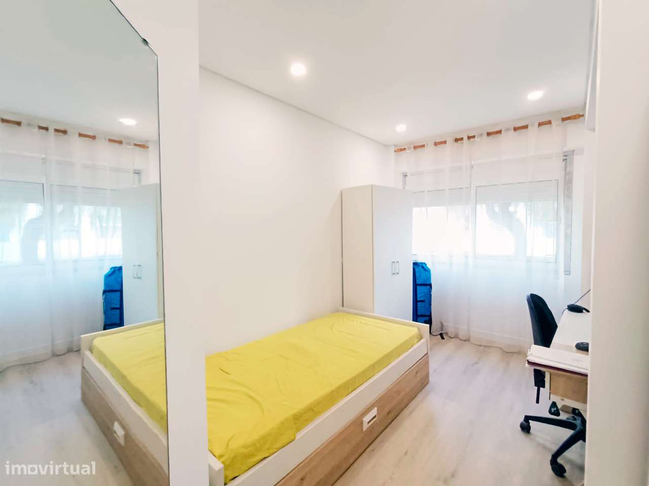 Fantástico apartamento T1+1 totalmente renovado-14