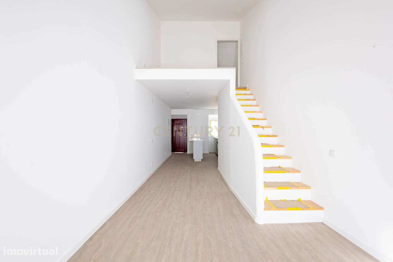 Moradia T2+1 no Centro Histórico de Setúbal com Logradouro - Grande imagem: 2/43