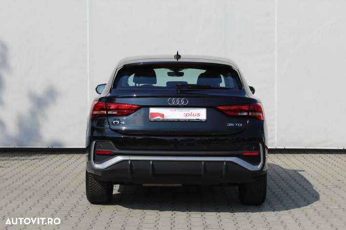 Audi Q3 Sportback 2.0 35 TDI S tronic S Line - 4