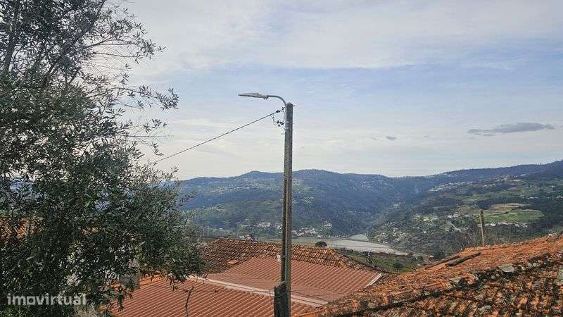 Vivenda com pequeno quintal - Grande imagem: 5/6