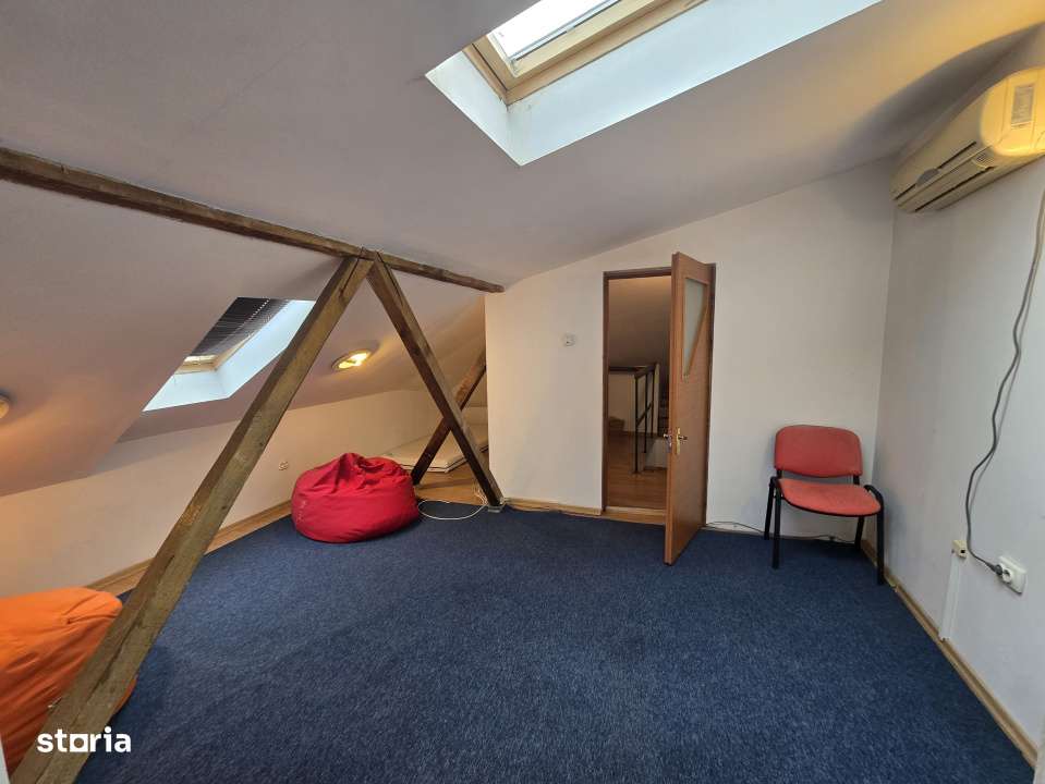 Casa la curte individuala Sector 4 (M Eroii Revolutiei)-9