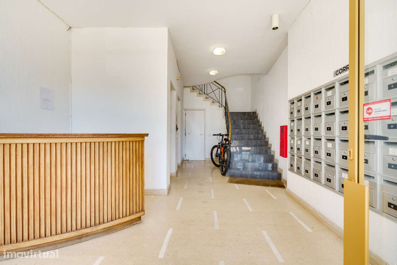 Apartamento T0 no Estoril-19