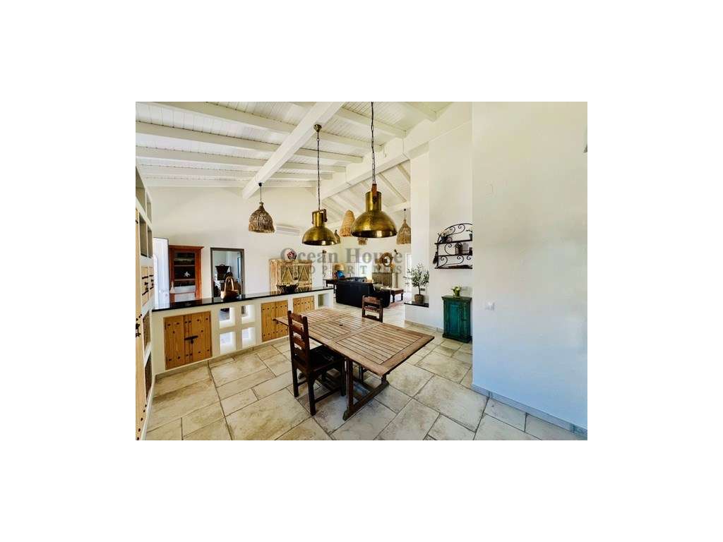 Herdade renovada com 4 quartos e piscina em Ourique.-10