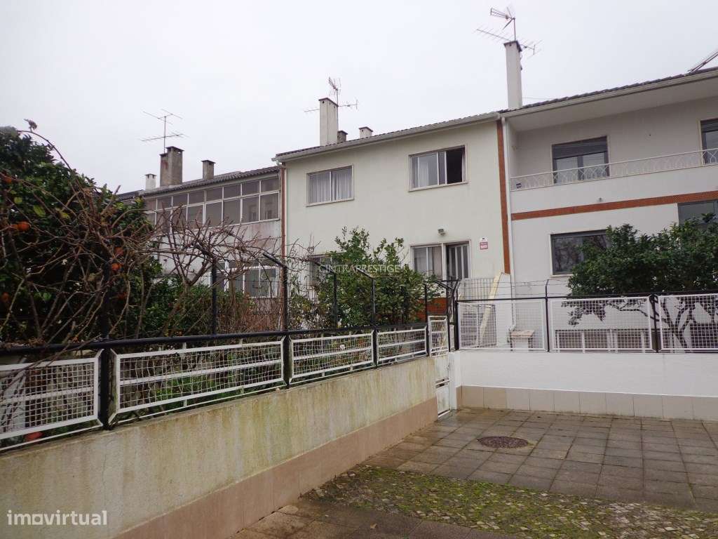 Algueirão -Sintra moradia T5 com garagem .-44