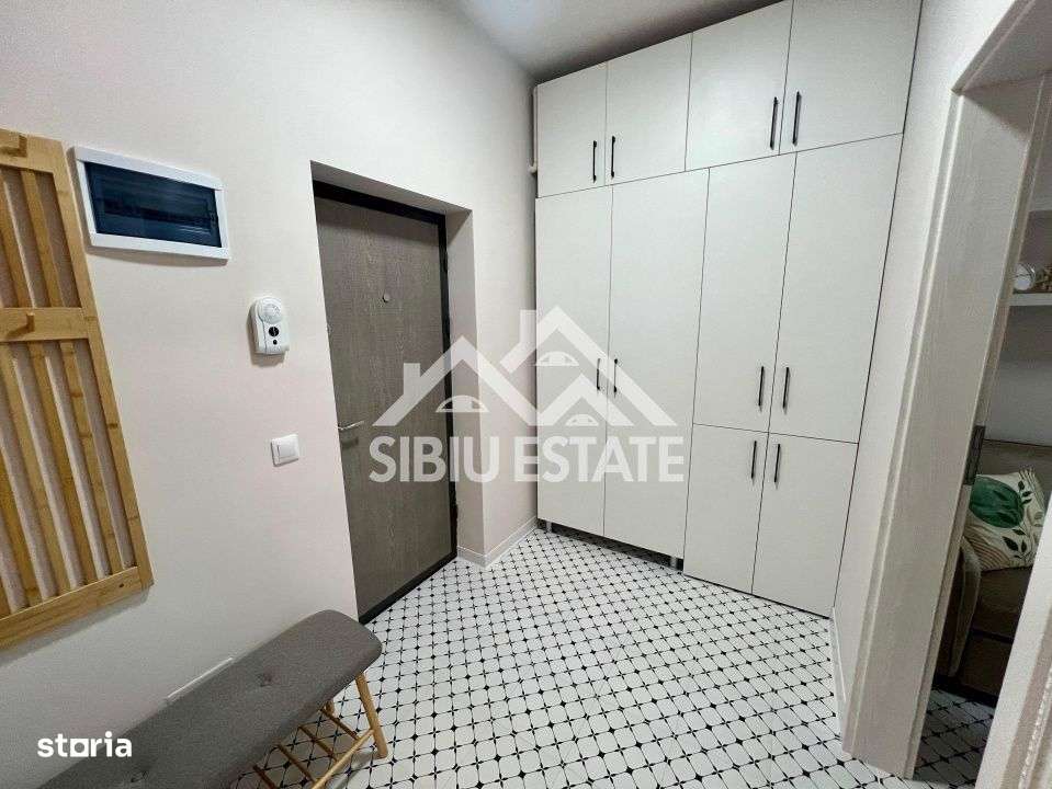 Studio mobilat utilat de vânzare în Șelimbăr cu parcare și boxă - Imagine principală: 5/8