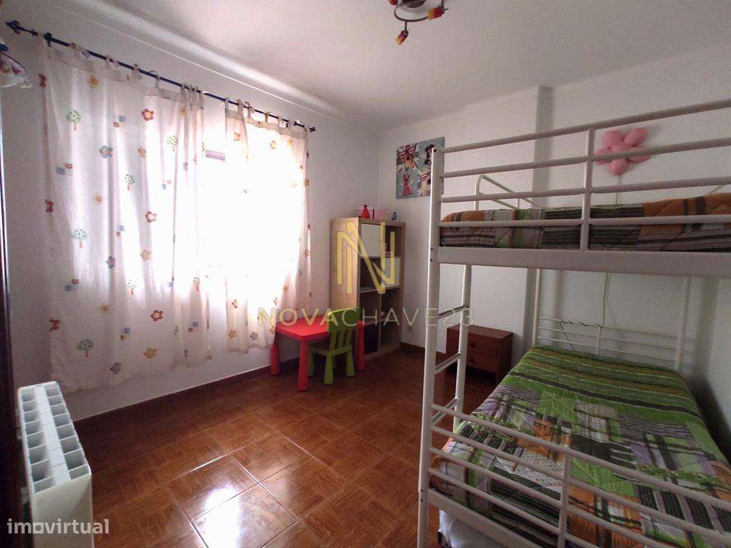 Moradia T6 - Alcanede, Santarém com licença para ALOJAMENTO LOCAL-13