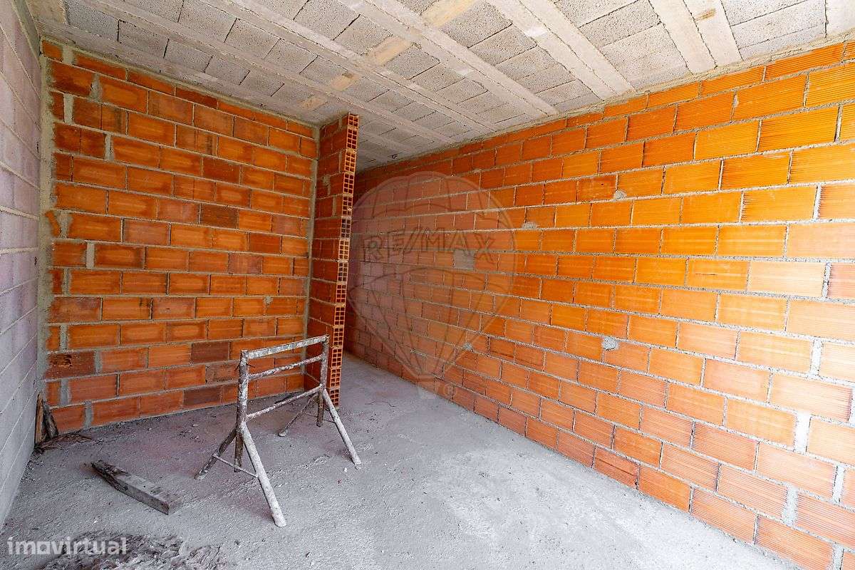 Moradia T4 para venda-16