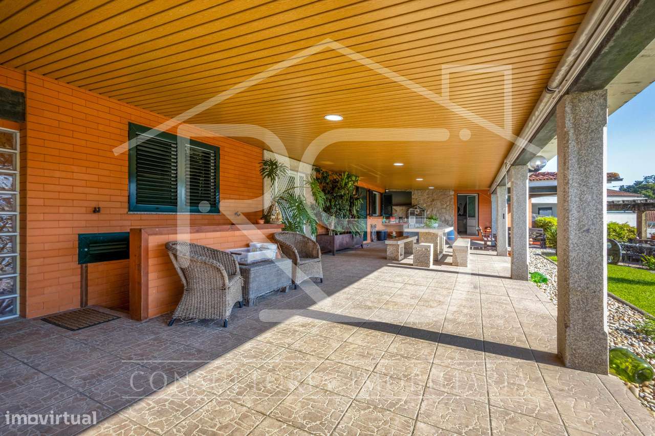 Moradia  T3 com Piscina, Landim, Famalicão-25