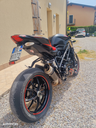 Ducati Streetfighter - 7