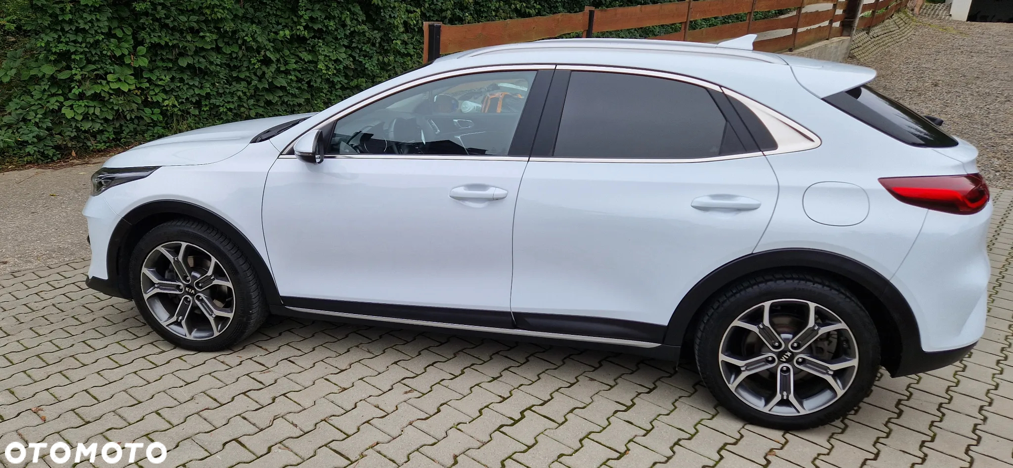 Kia XCeed 1.0 T-GDI L Business Line - 4