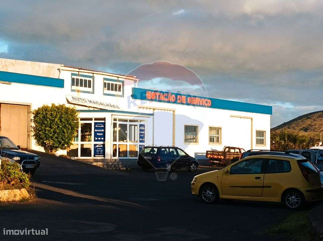 Moradia T6 para venda - Grande imagem: 2/8