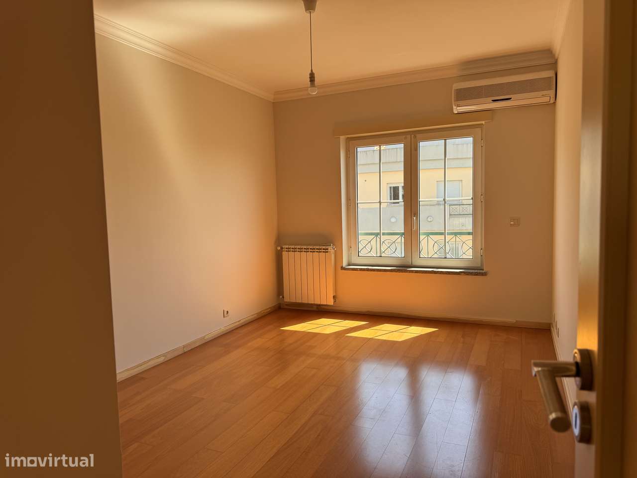 T4 Jardins das Artes, varandas e 2 garagens-11